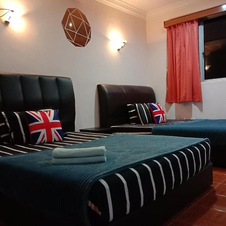 Glory Beach Resort Private Penthouse Петалинг Джая Екстериор снимка
