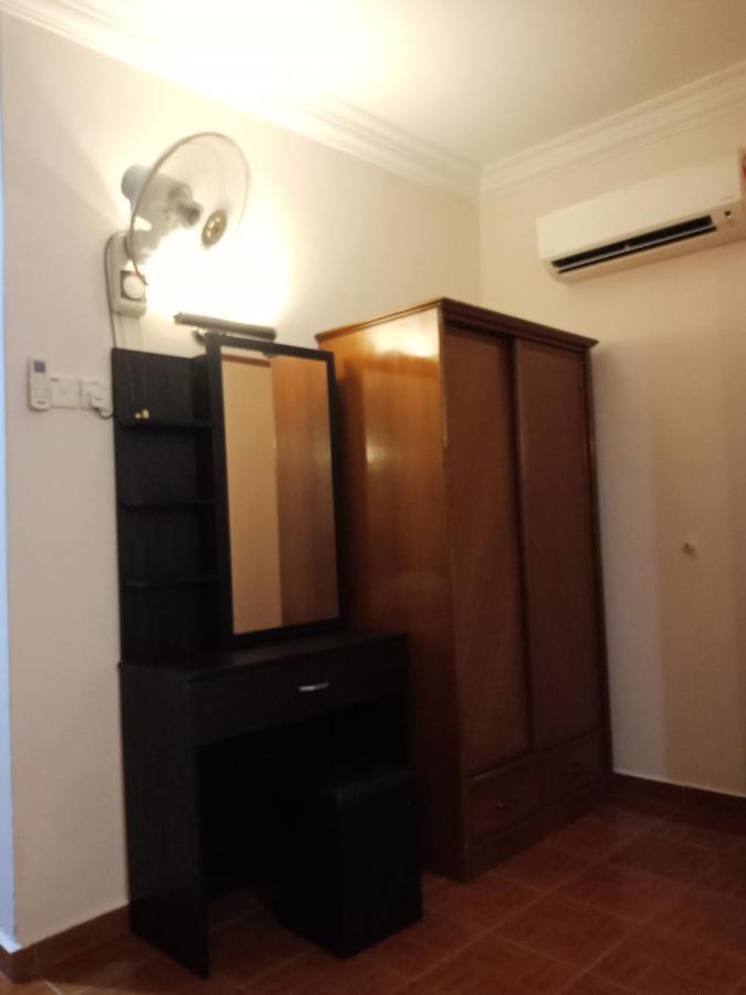 Glory Beach Resort Private Penthouse Петалинг Джая Екстериор снимка