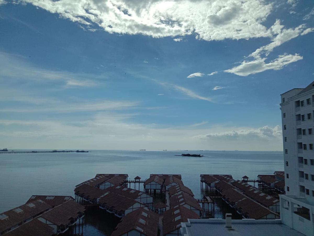 Glory Beach Resort Private Penthouse Петалинг Джая Екстериор снимка