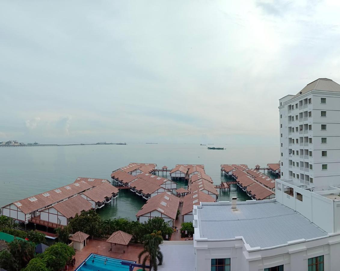 Glory Beach Resort Private Penthouse Петалинг Джая Екстериор снимка